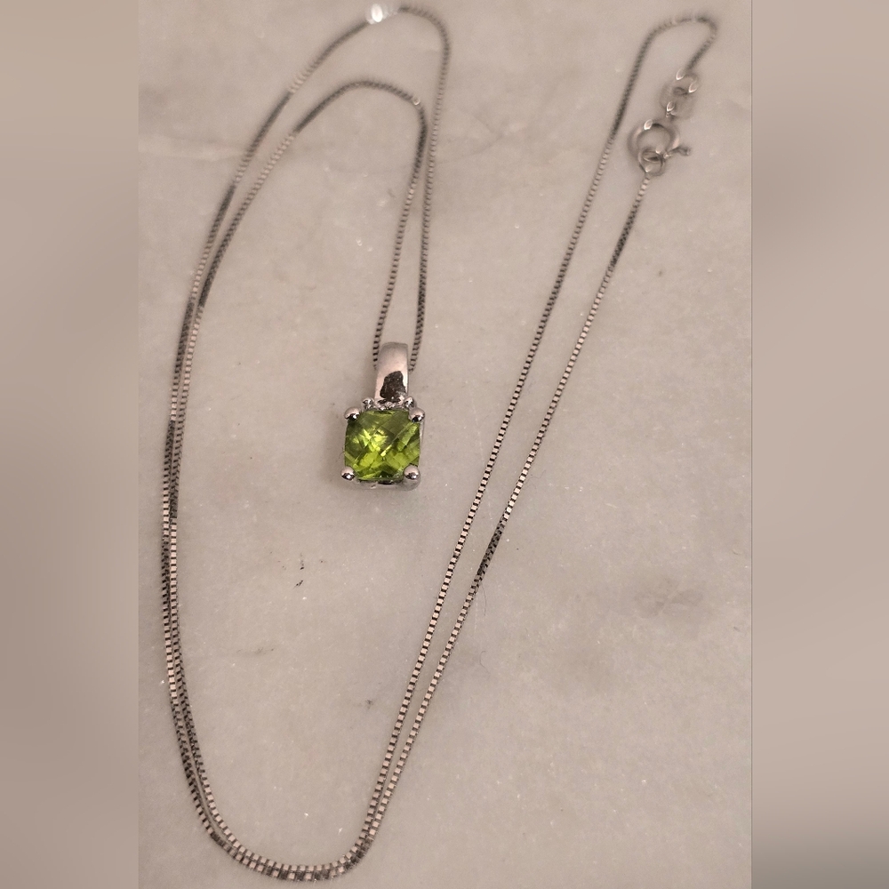 Cushion Cut Peridot Pendant With 2 Diamond Accents Set In 14k White Gold